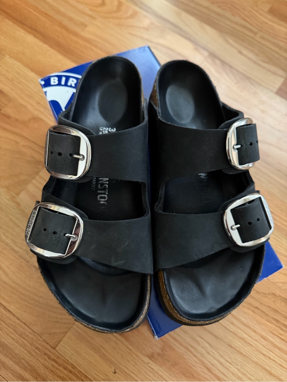 Birkenstock Arizona Big Buckle Sandals - Black Oiled Leather